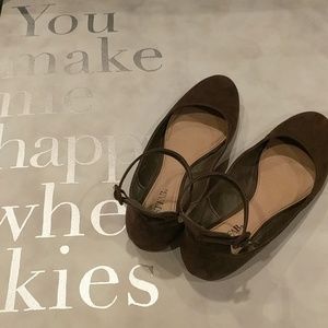 Olive ballet flat